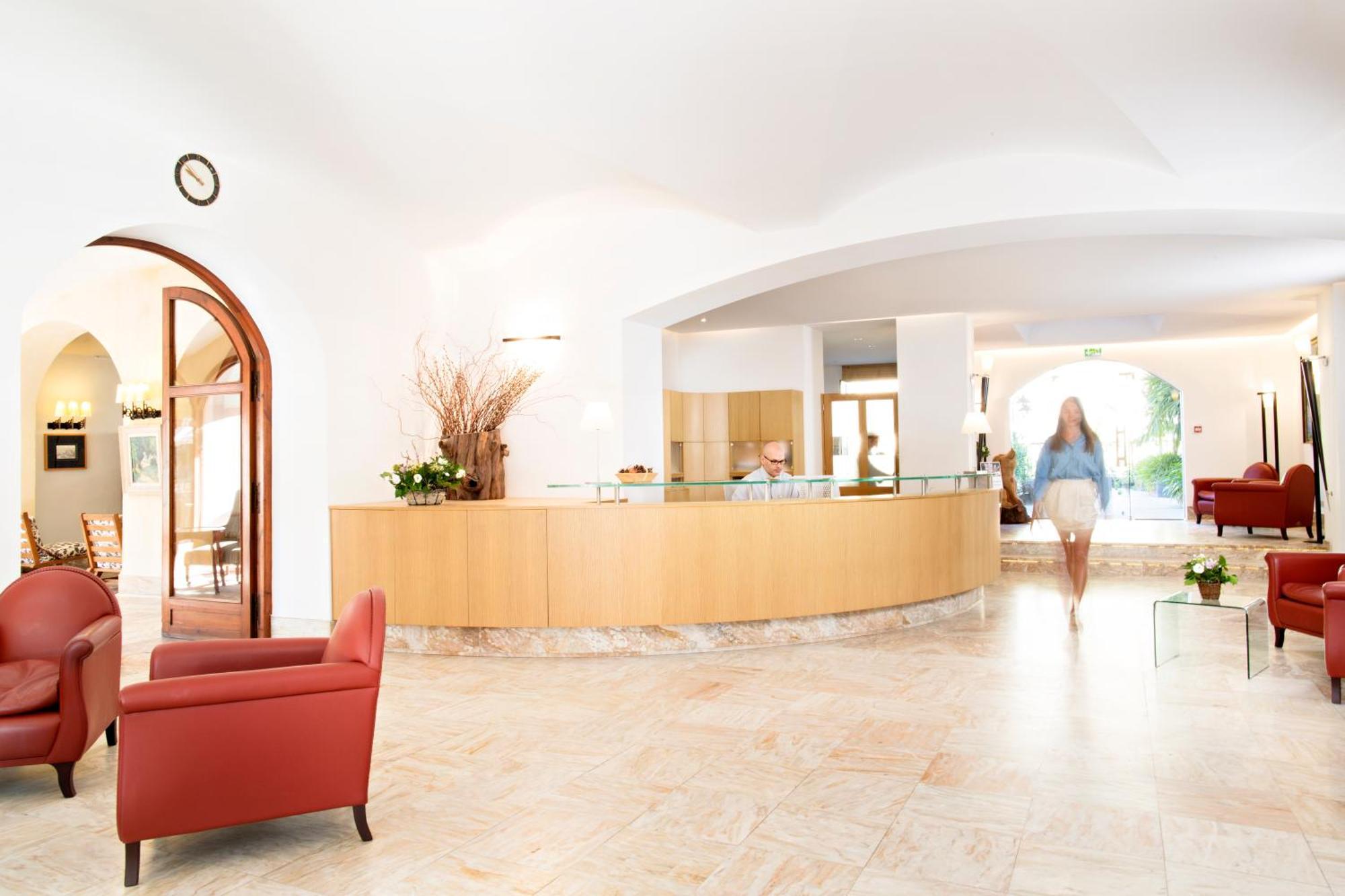 Le Grand Hôtel Moltig les Bains Exterior foto
