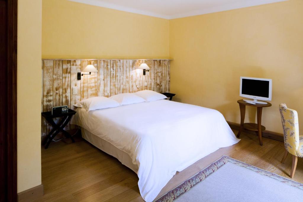 Le Grand Hôtel Moltig les Bains Zimmer foto