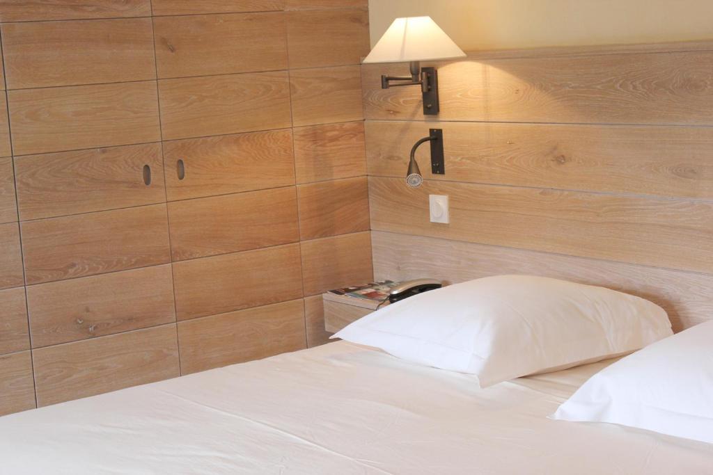 Le Grand Hôtel Moltig les Bains Zimmer foto