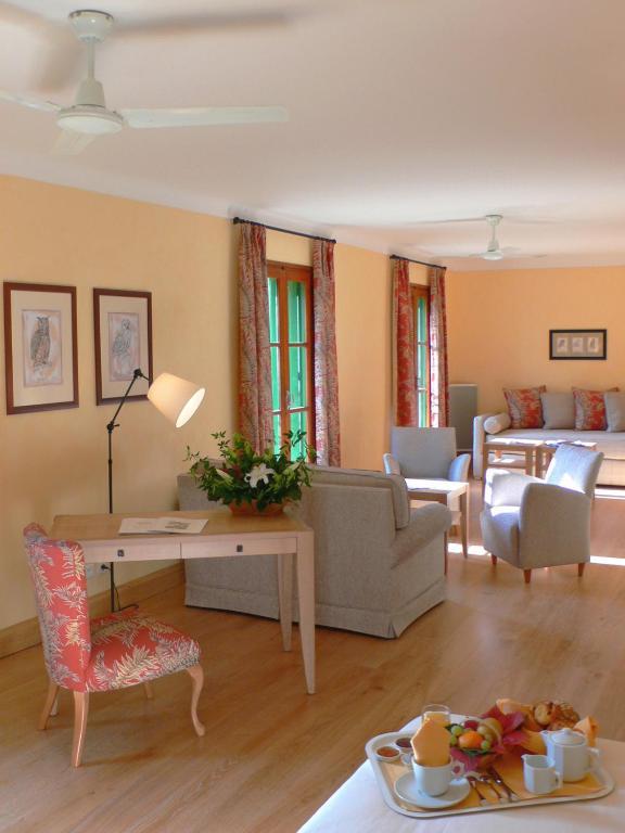 Le Grand Hôtel Moltig les Bains Zimmer foto